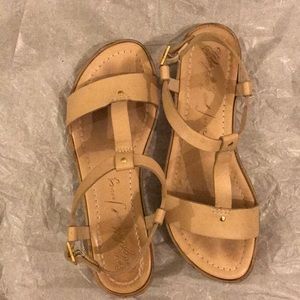Elizabeth and James sandals with a platform wedge